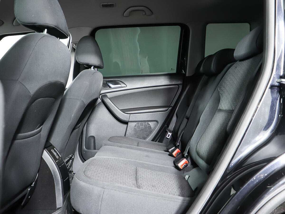 Skoda Yeti с пробегом — 2015 год. Фото: #9