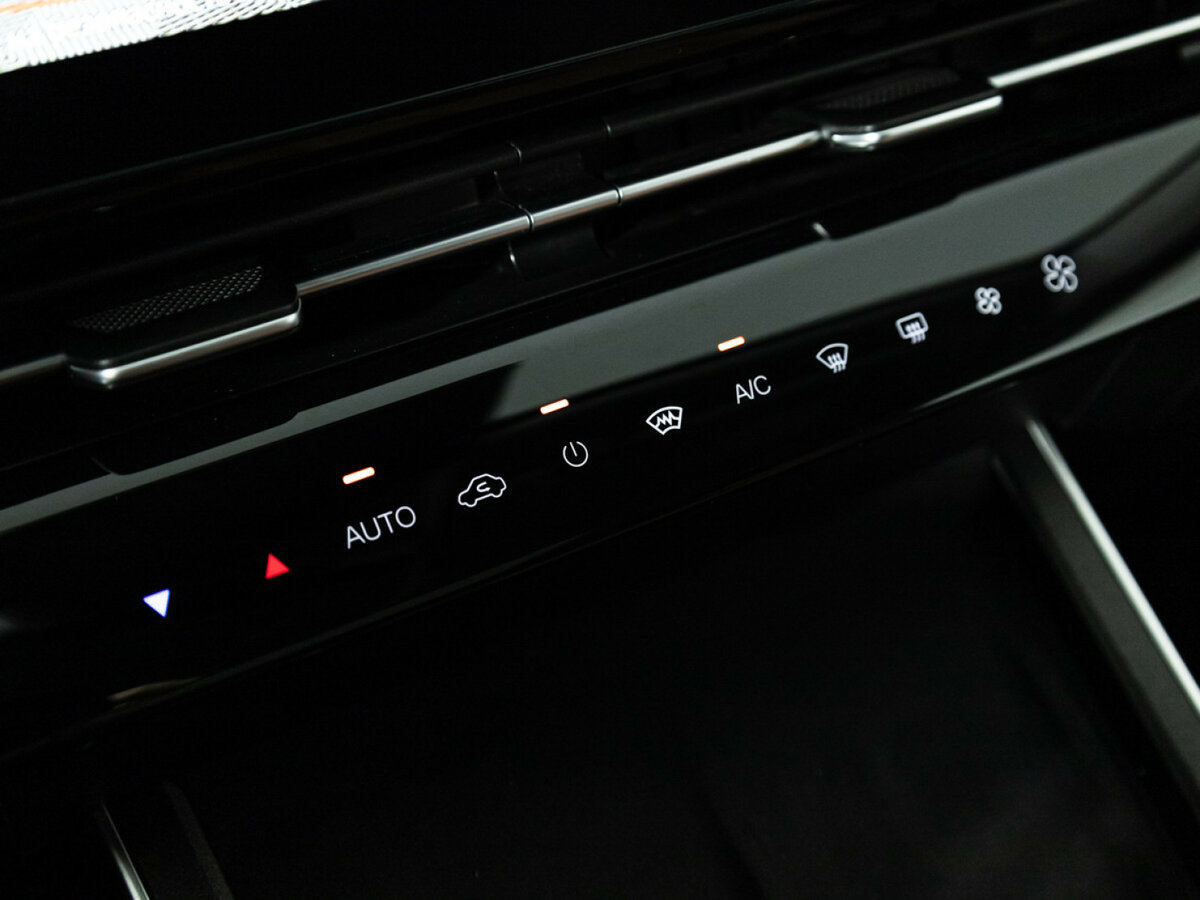 OMODA C5 с пробегом — 2023 год. Фото: #18