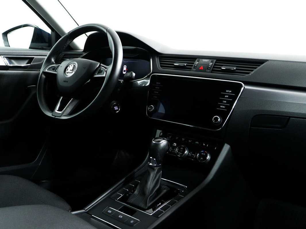 Skoda Superb с пробегом — 2020 год. Фото: #8