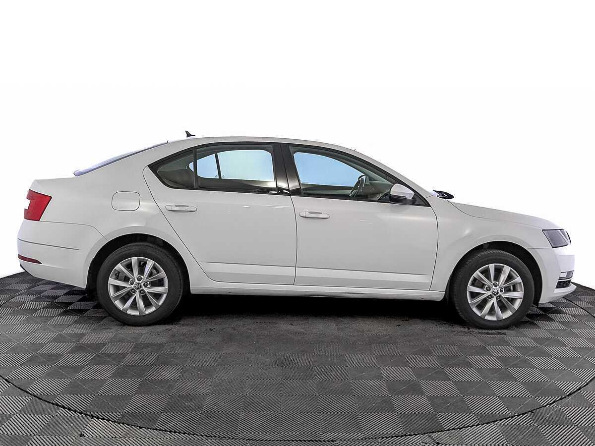 Skoda Octavia с пробегом — 2019 год. Фото: #3