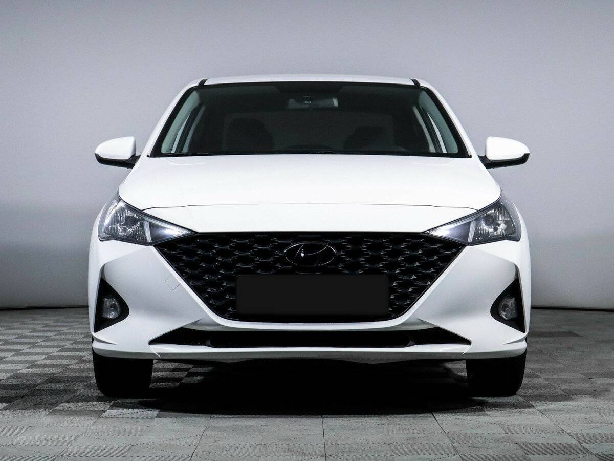 Hyundai Solaris с пробегом — 2021 год. Фото: #1