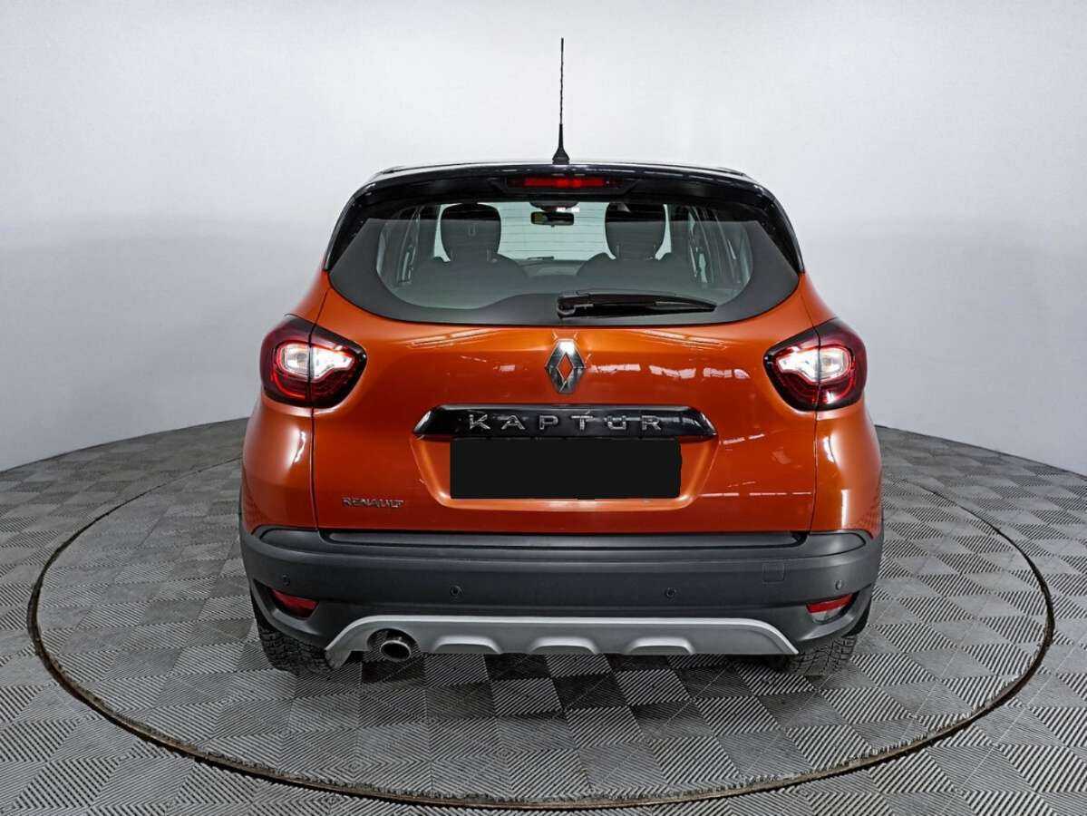 Renault Kaptur с пробегом — 2016 год. Фото: #5