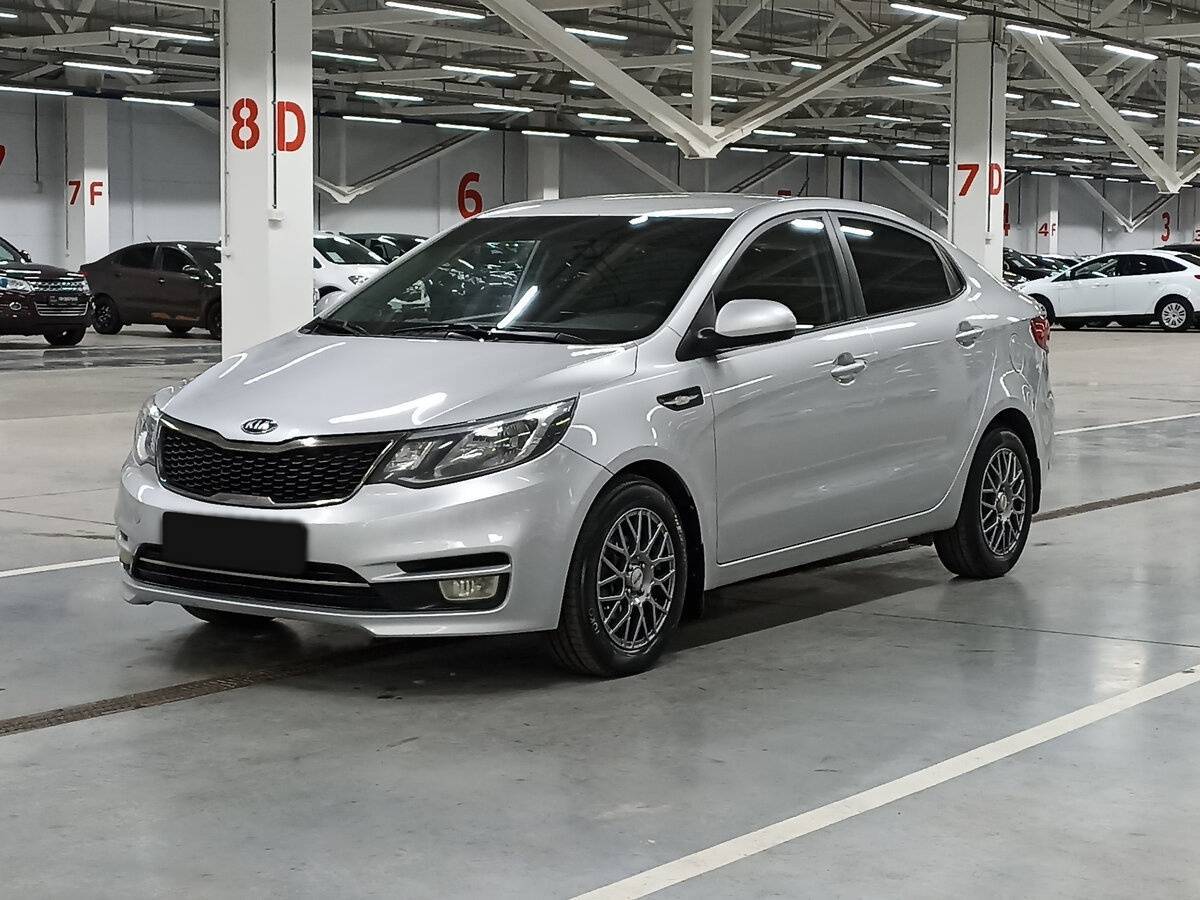 Kia Rio с пробегом — 2015 год. Посмотреть фото