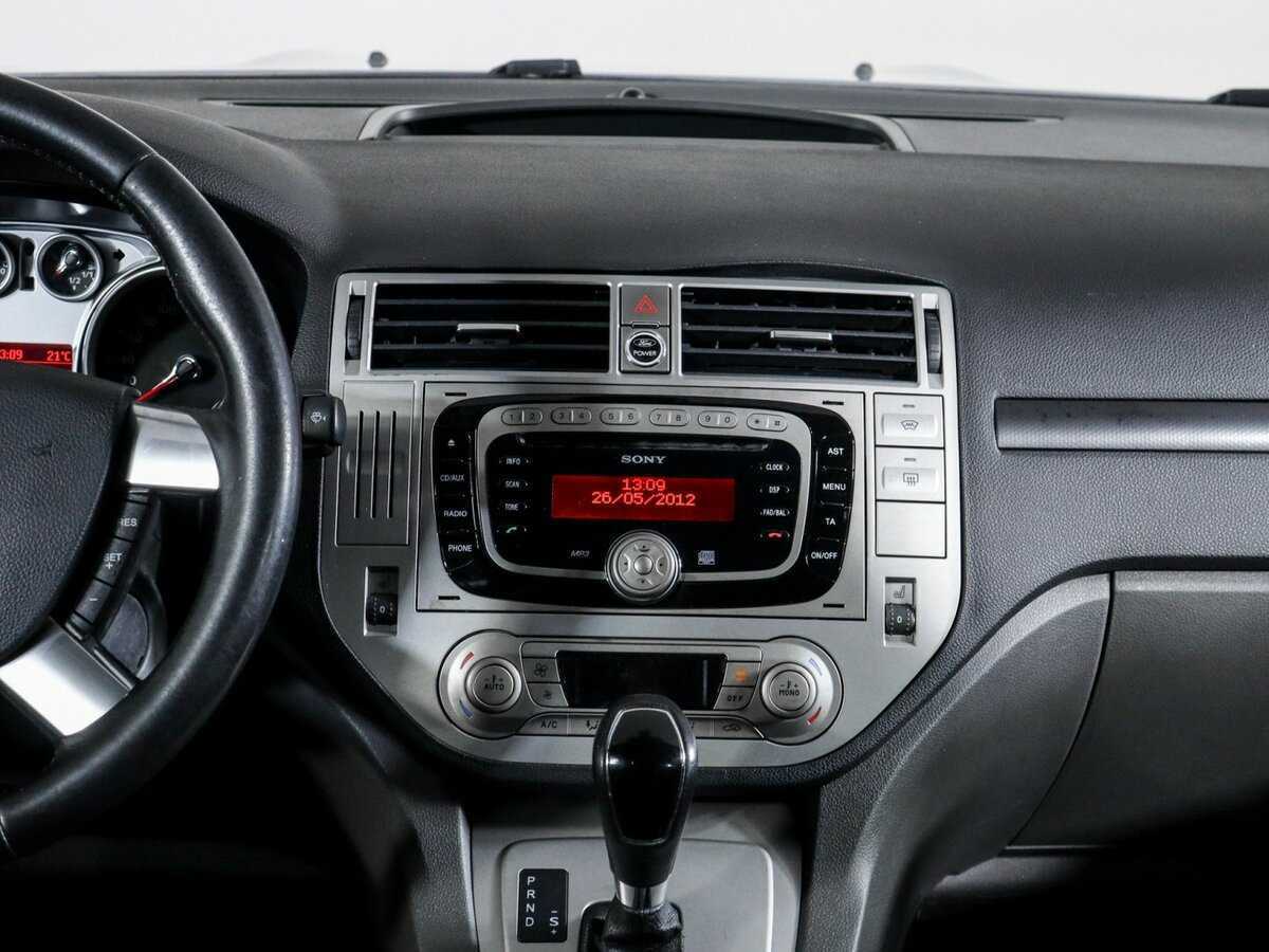 Ford Kuga с пробегом — 2012 год. Фото: #9