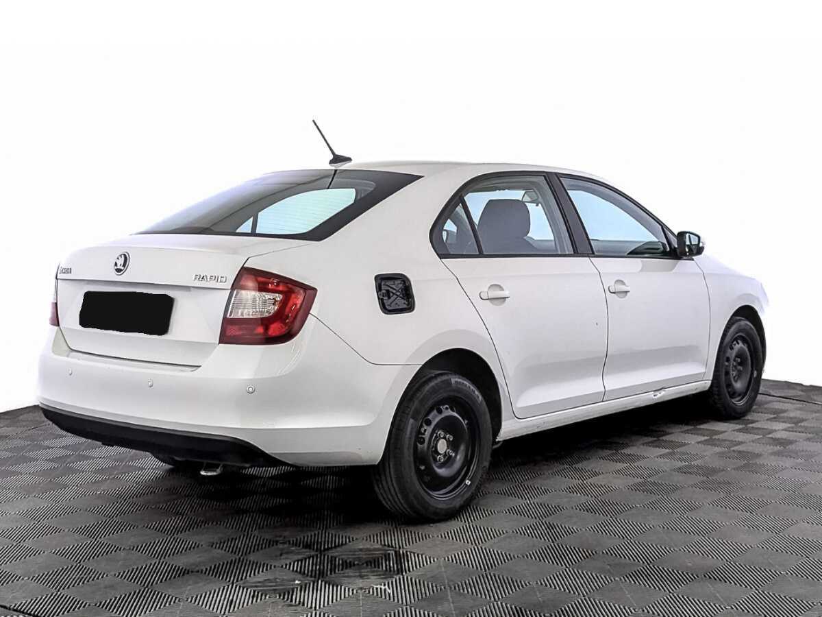 Skoda Rapid с пробегом — 2019 год. Фото: #4