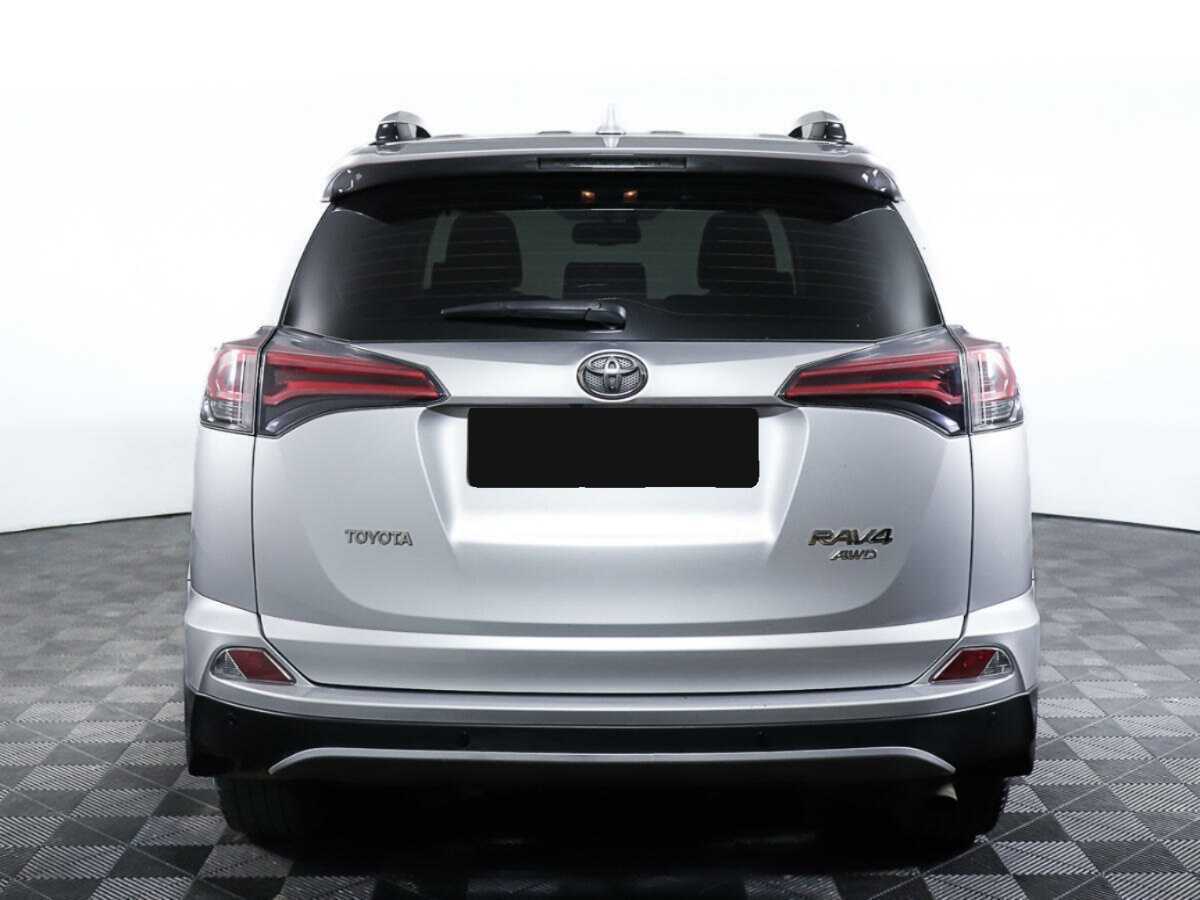 Toyota RAV4 с пробегом — 2019 год. Фото: #5