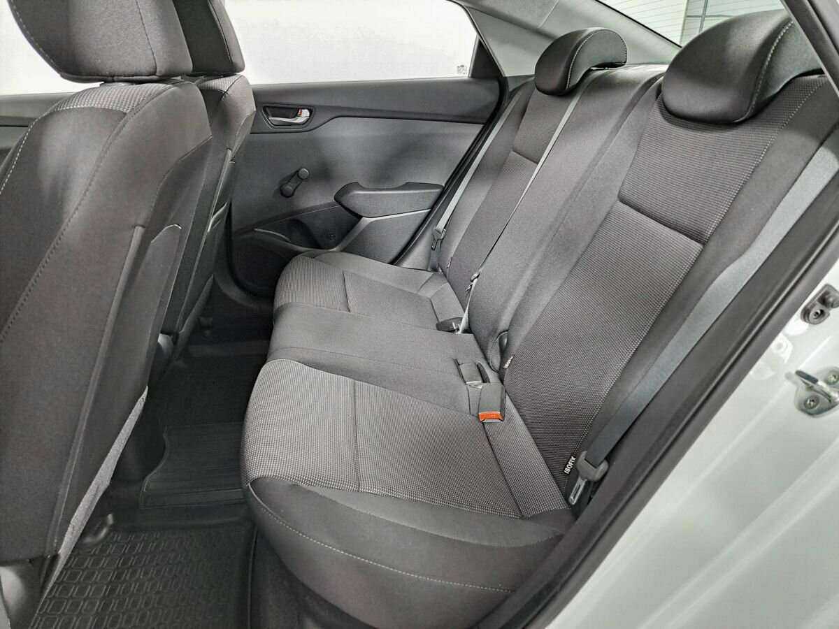 Hyundai Solaris с пробегом — 2018 год. Фото: #10