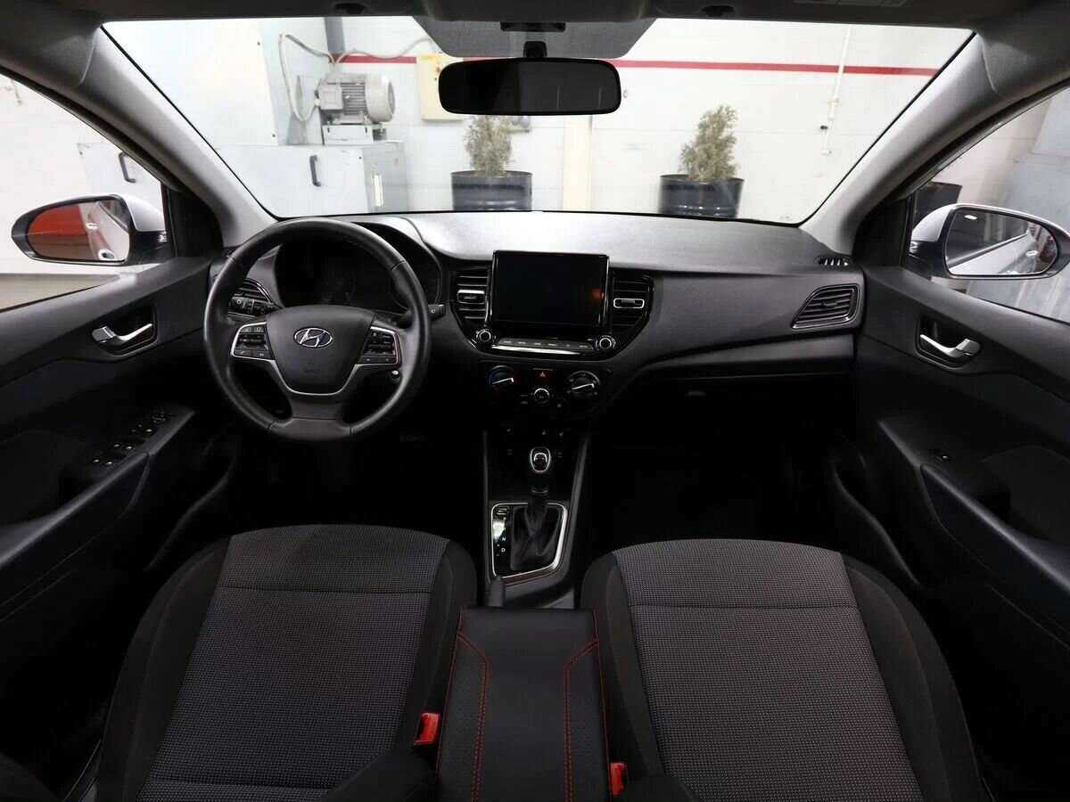 Hyundai Solaris с пробегом — 2021 год. Фото: #16