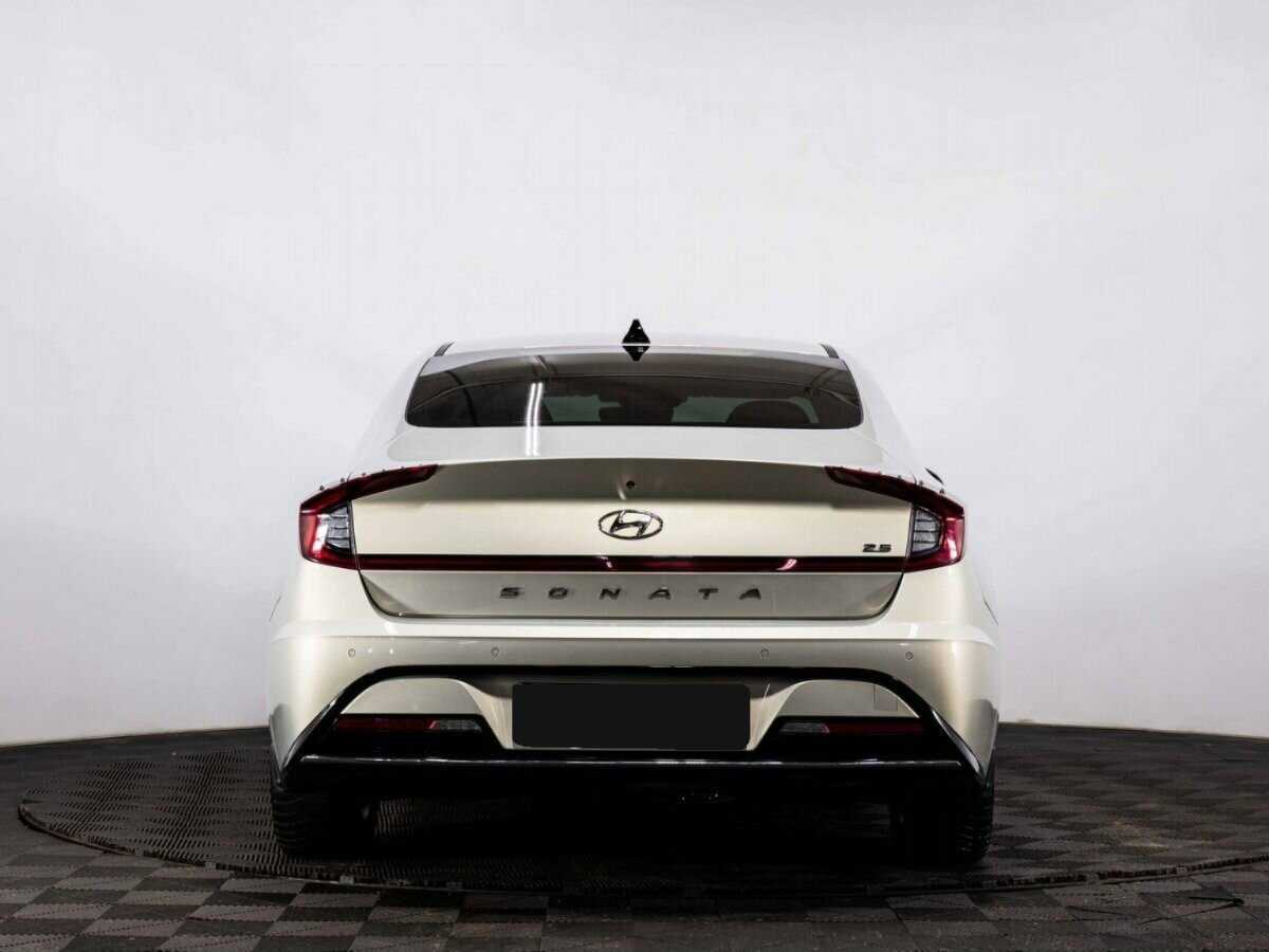 Hyundai Sonata с пробегом — 2020 год. Фото: #4