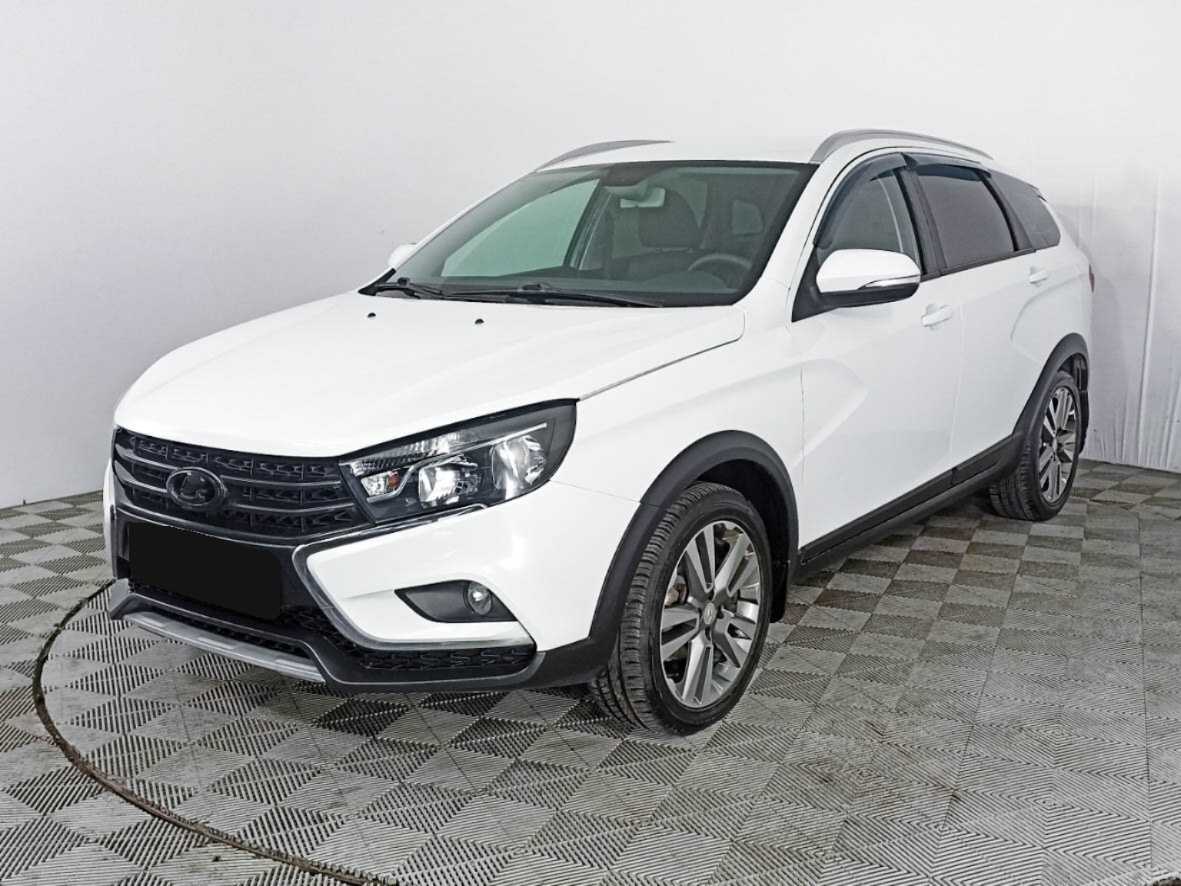 Lada (ВАЗ) Vesta с пробегом — 2017 год. Посмотреть фото