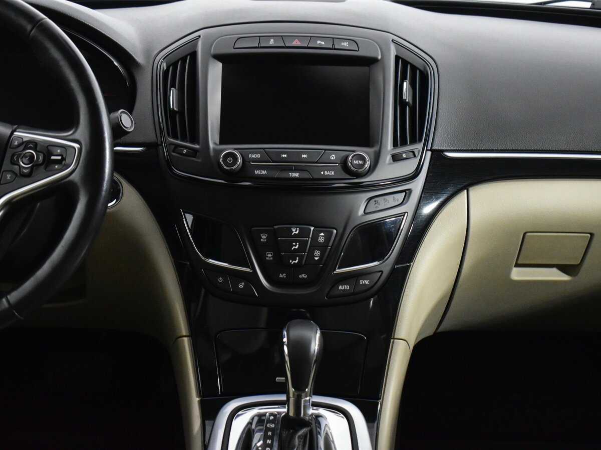 Opel Insignia с пробегом — 2014 год. Фото: #14