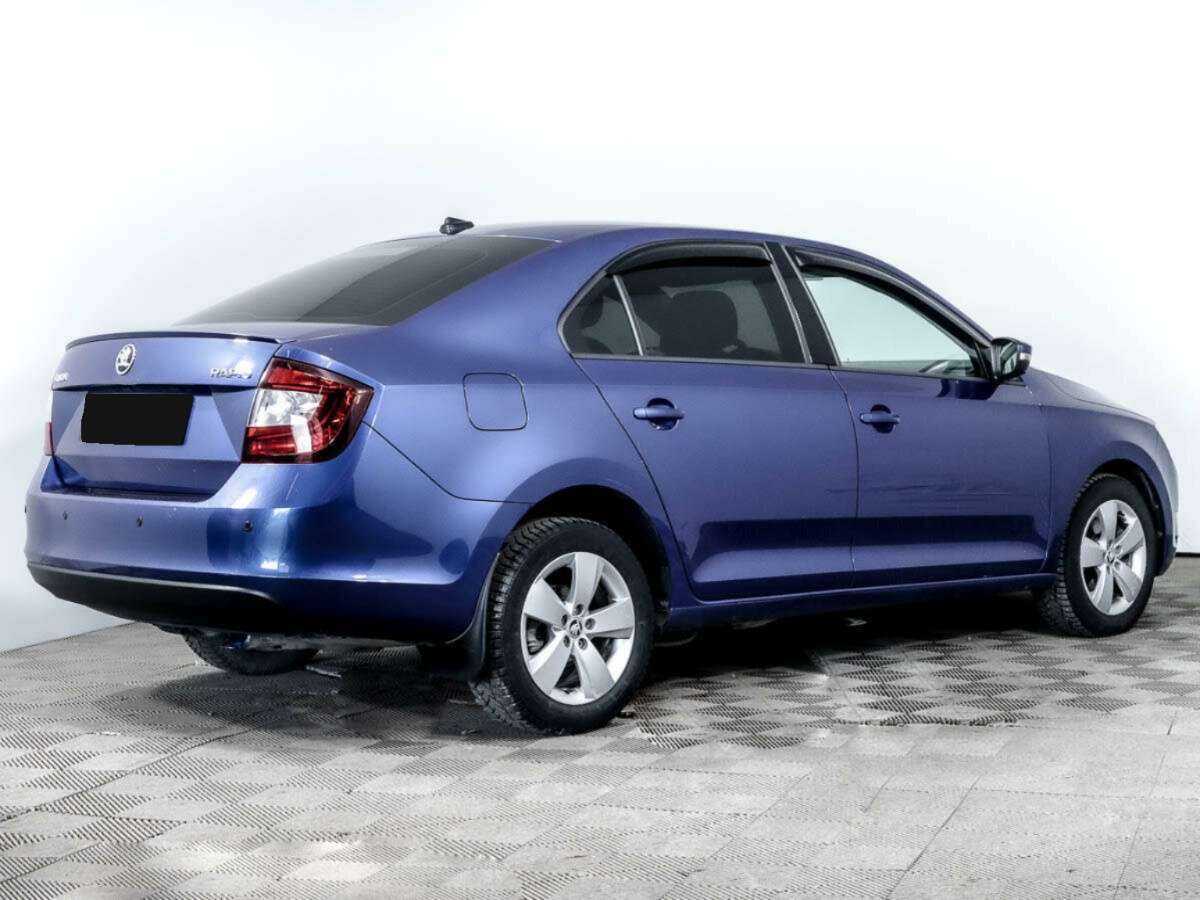 Skoda Rapid с пробегом — 2017 год. Фото: #3