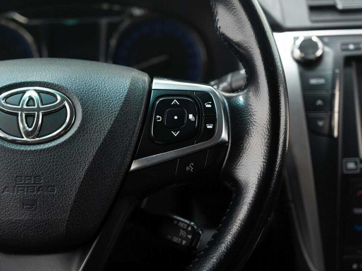 Toyota Camry с пробегом — 2014 год. Фото: #15