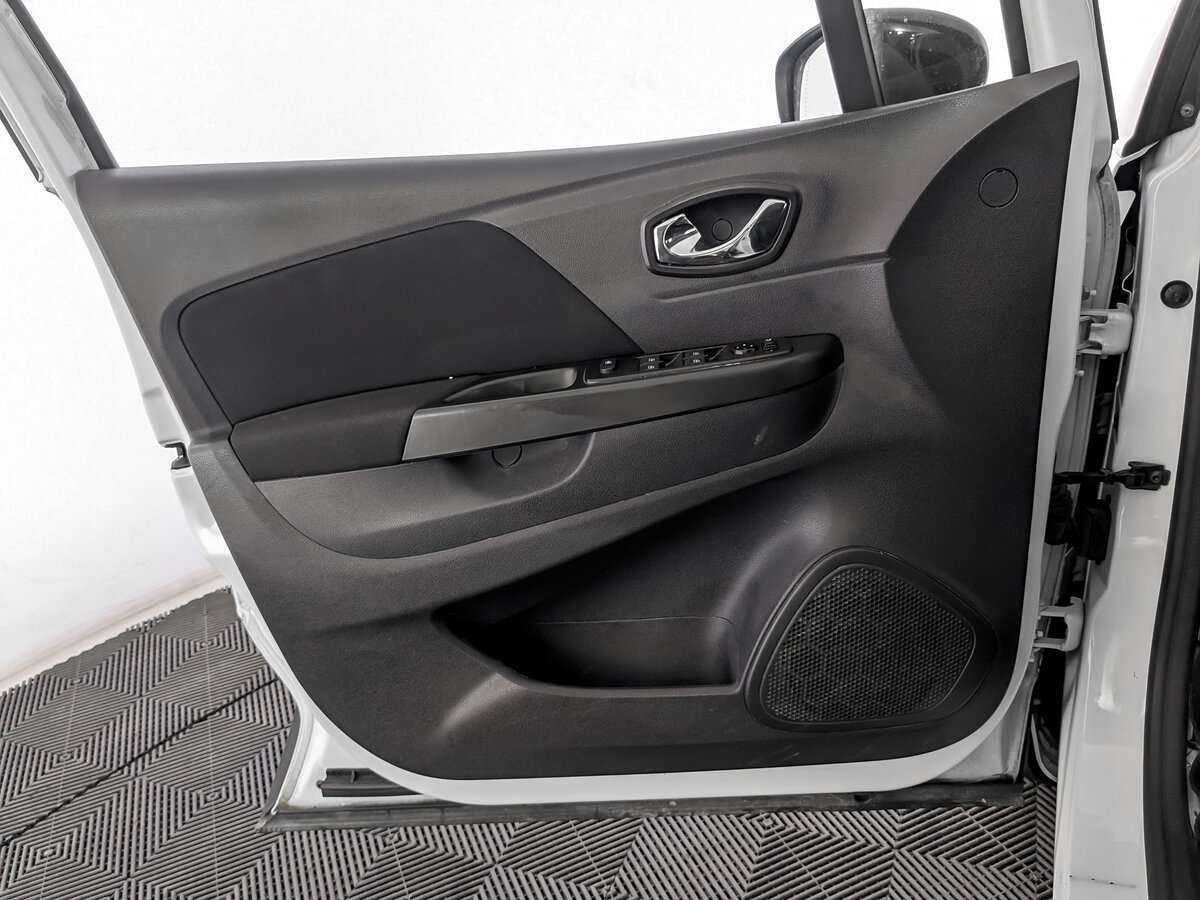 Renault Kaptur с пробегом — 2019 год. Фото: #15