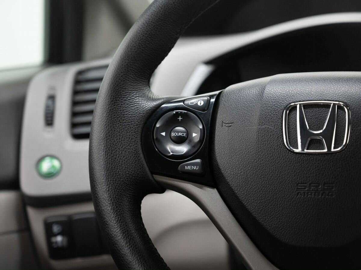 Honda Civic с пробегом — 2012 год. Фото: #14