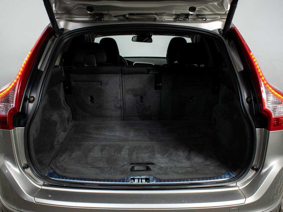 Volvo XC60 с пробегом — 2014 год. Фото: #11