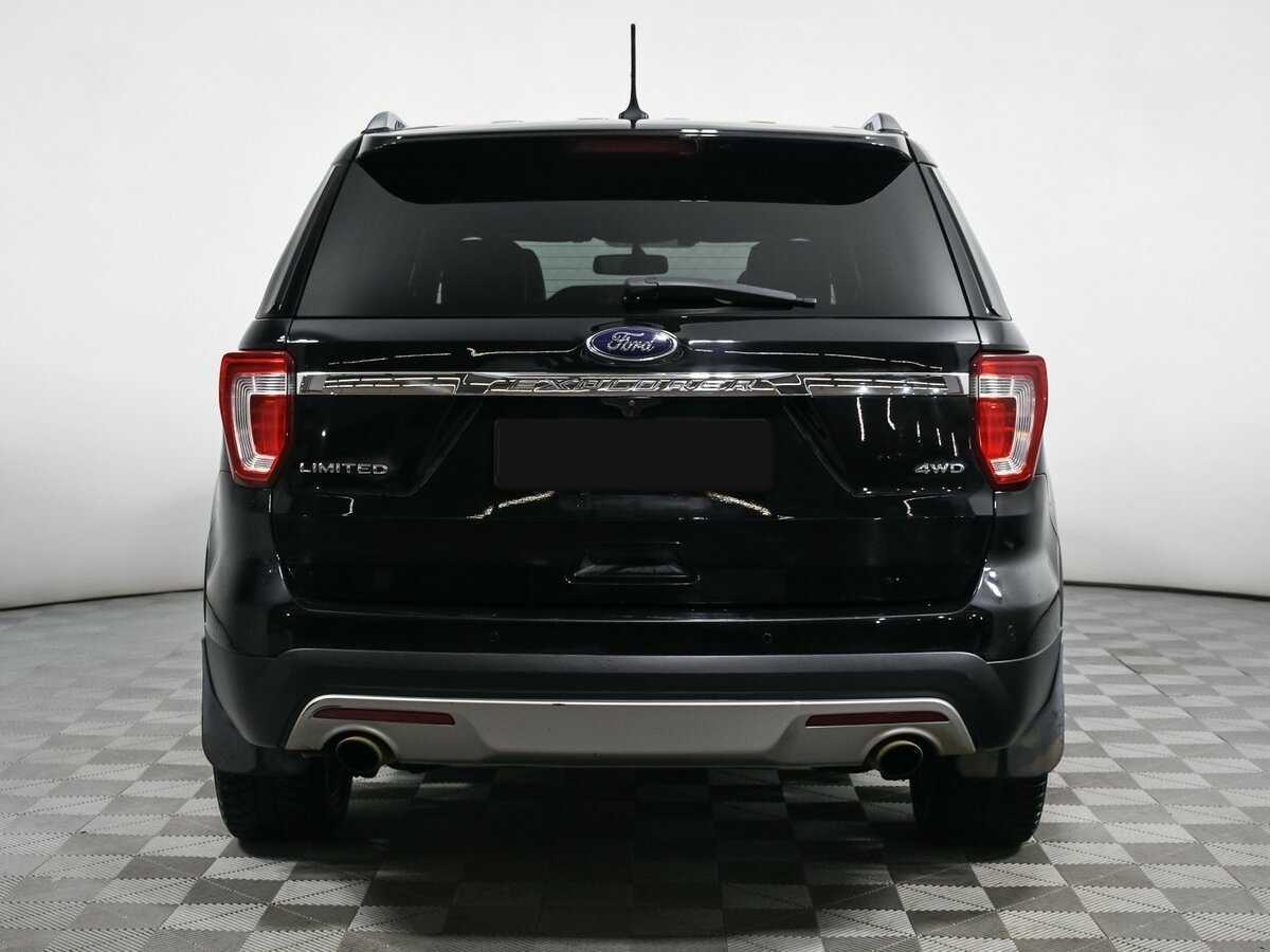 Ford Explorer с пробегом — 2016 год. Фото: #4