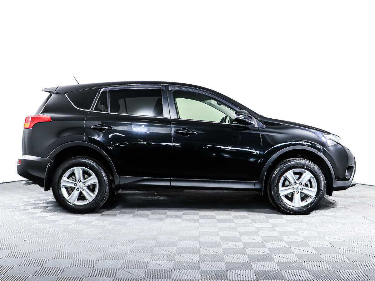Toyota RAV4 с пробегом — 2013 год. Фото: #3