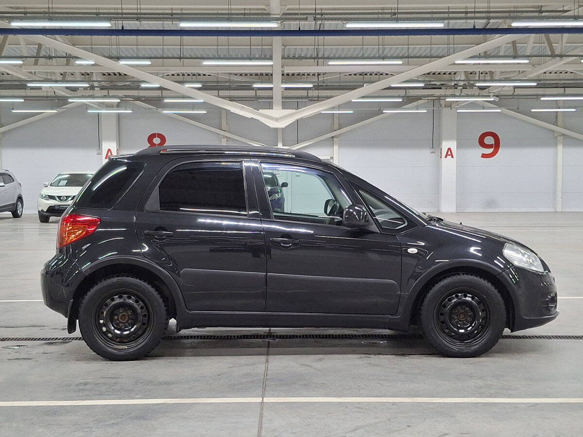 Suzuki SX4 с пробегом — 2012 год. Фото: #3