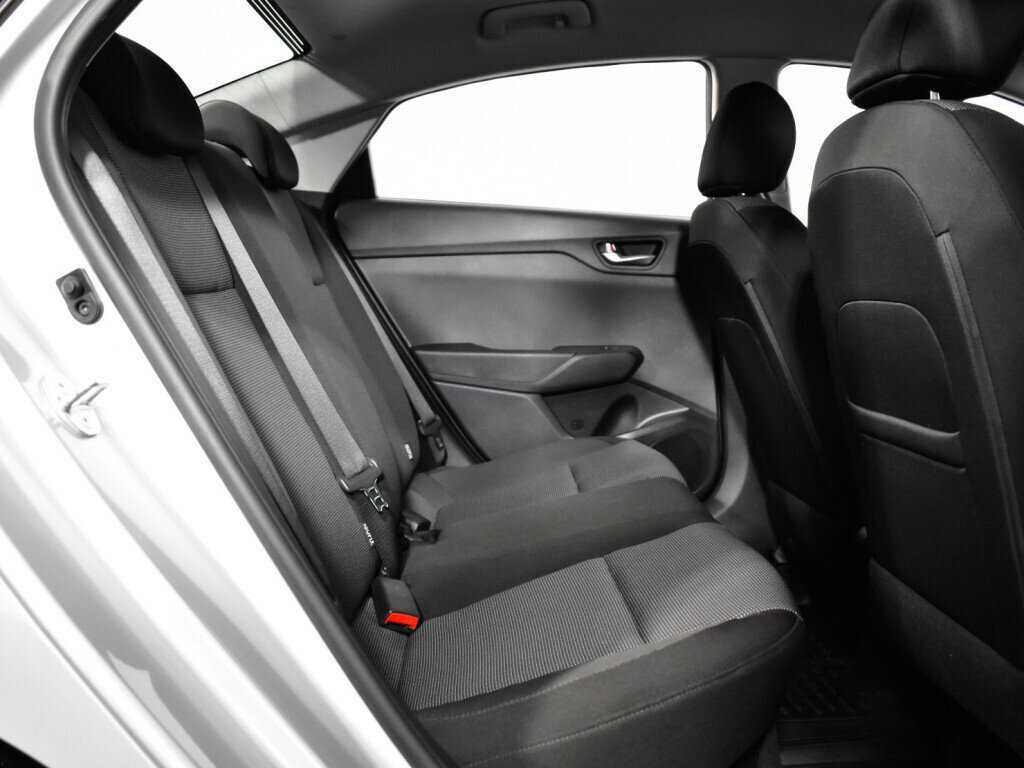 Hyundai Solaris с пробегом — 2021 год. Фото: #9