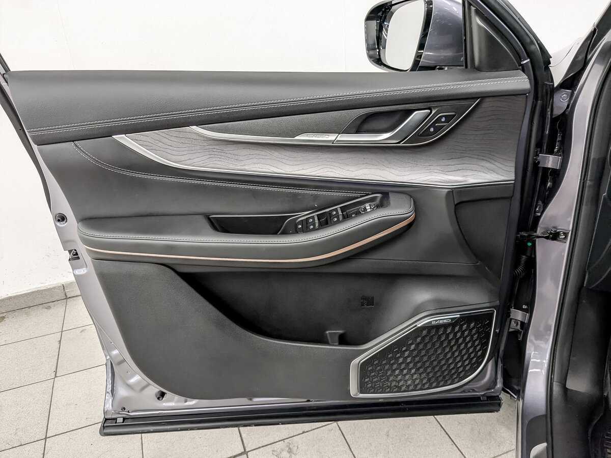 EXEED LX с пробегом — 2023 год. Фото: #16