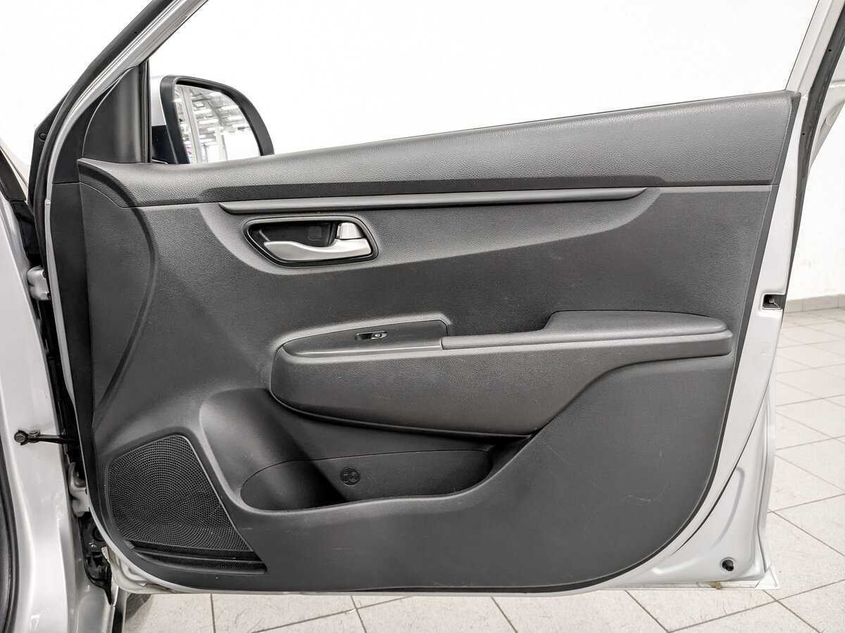 Kia Rio с пробегом — 2020 год. Фото: #23