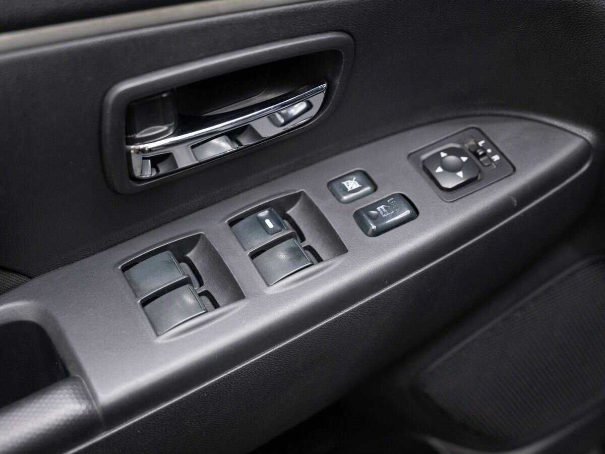 Mitsubishi ASX с пробегом — 2012 год. Фото: #15