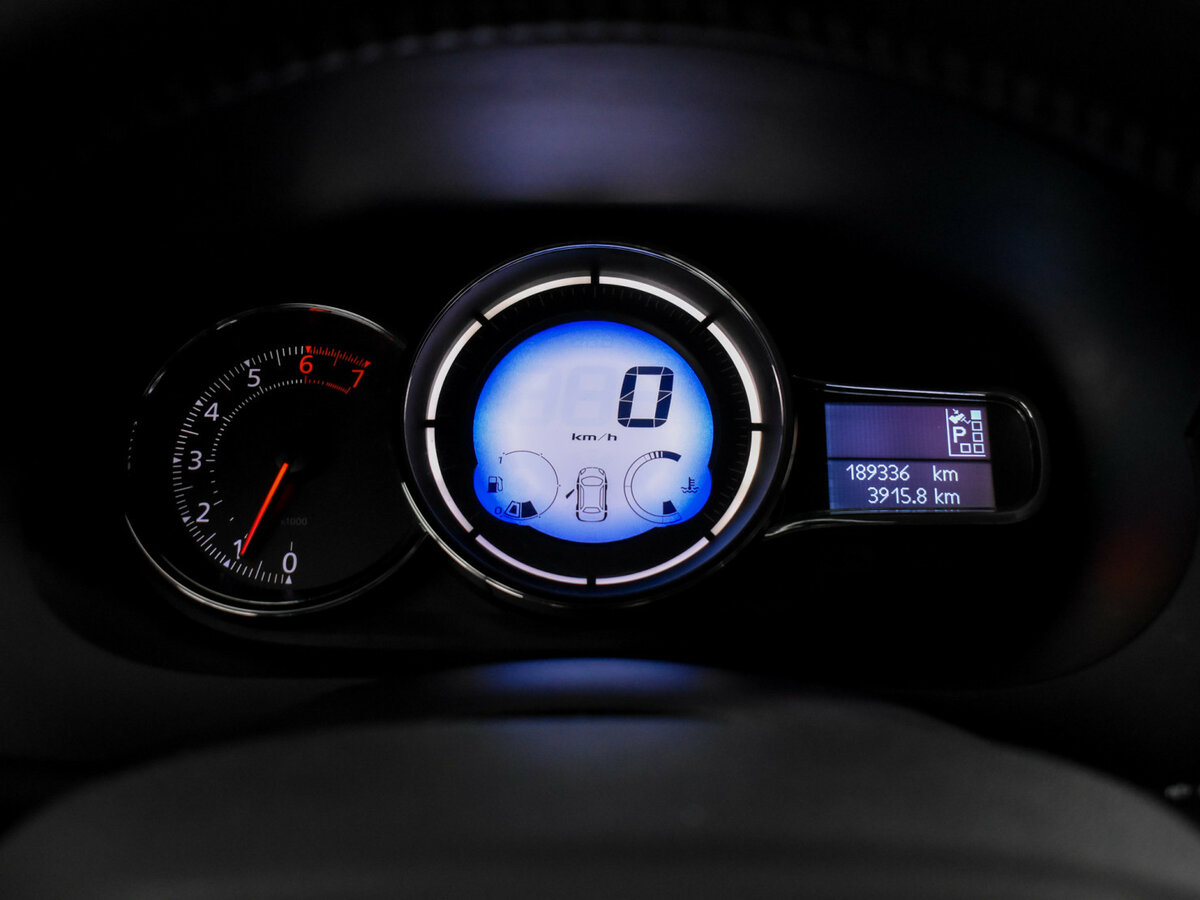 Renault Megane с пробегом — 2013 год. Фото: #17