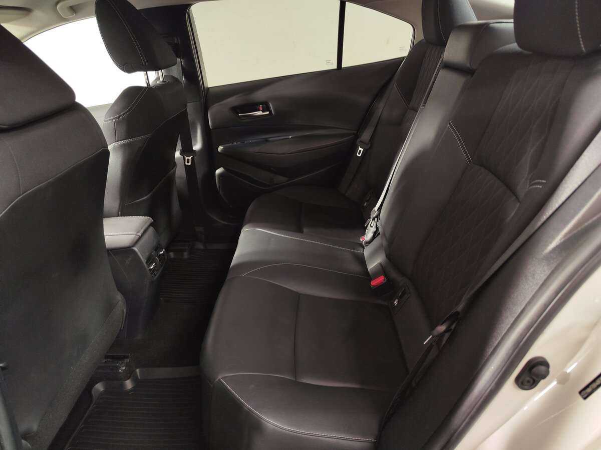 Toyota Corolla с пробегом — 2019 год. Фото: #7