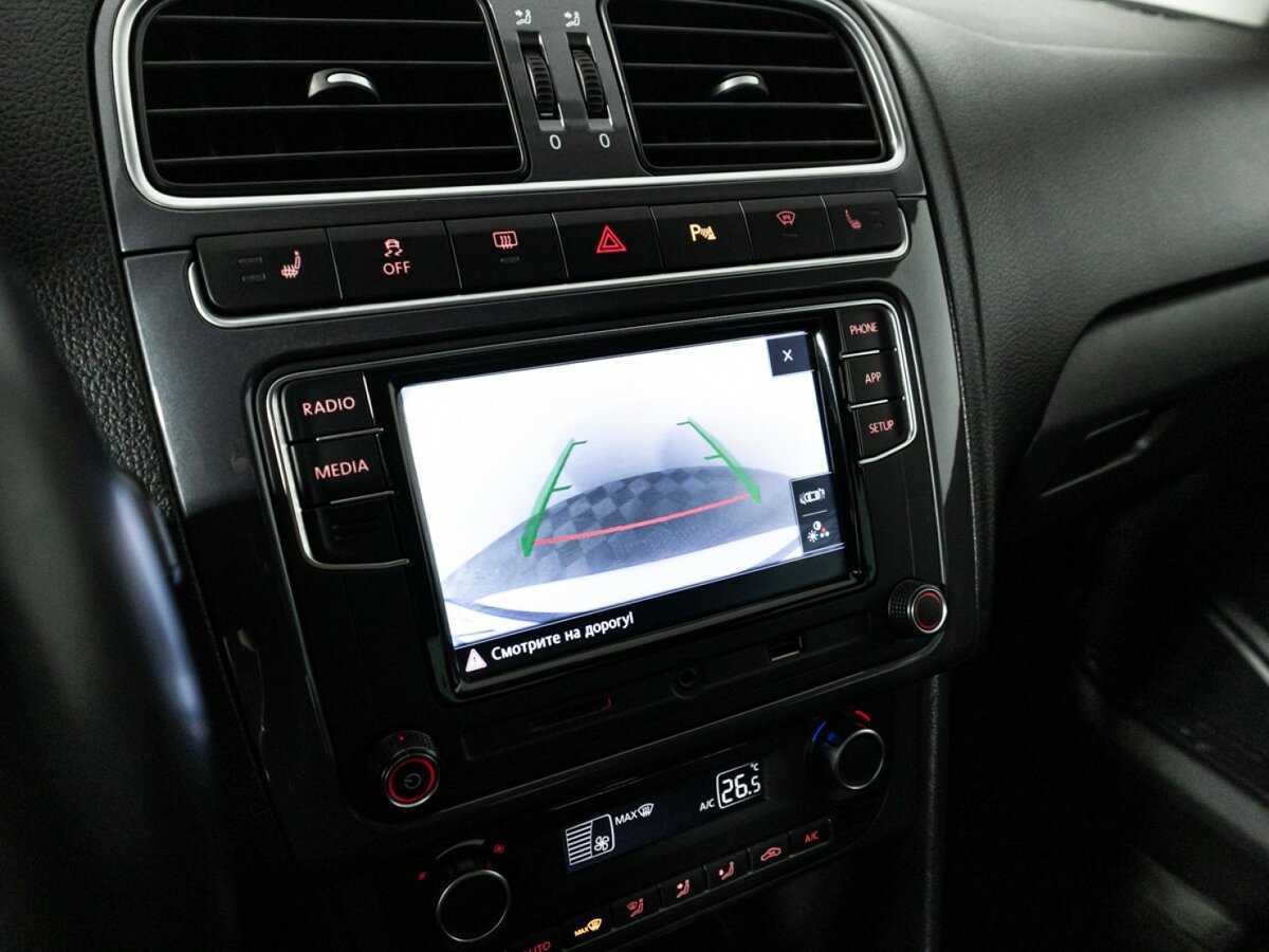 Volkswagen Polo с пробегом — 2018 год. Фото: #14