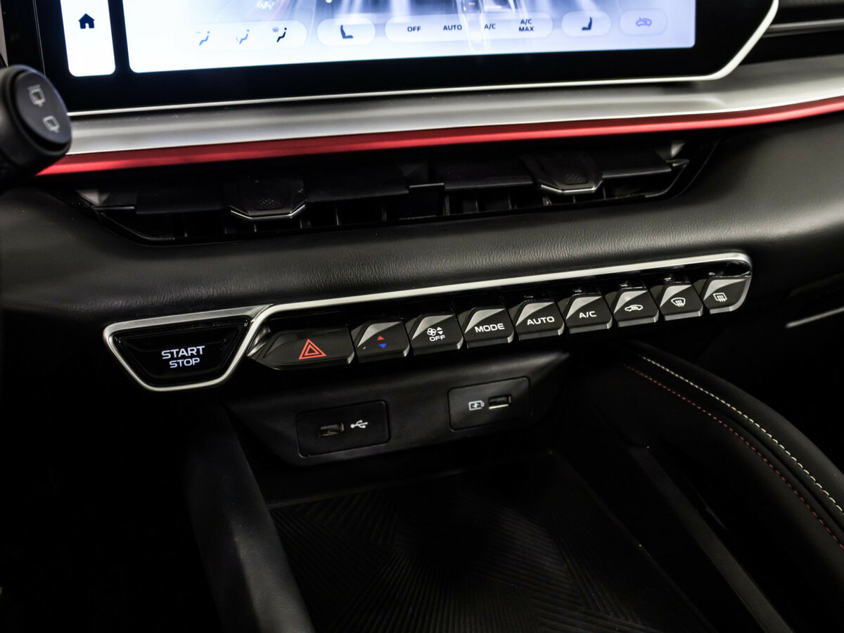 Geely Coolray с пробегом — 2023 год. Фото: #18