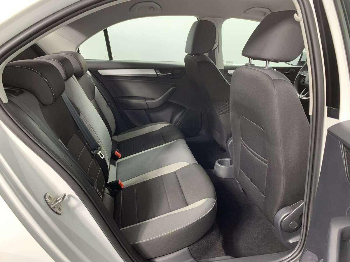 Skoda Rapid с пробегом — 2019 год. Фото: #15