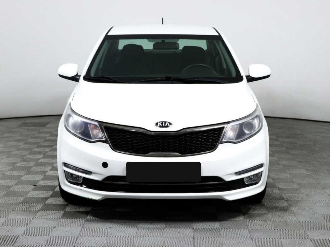 Kia Rio с пробегом — 2016 год. Фото: #1