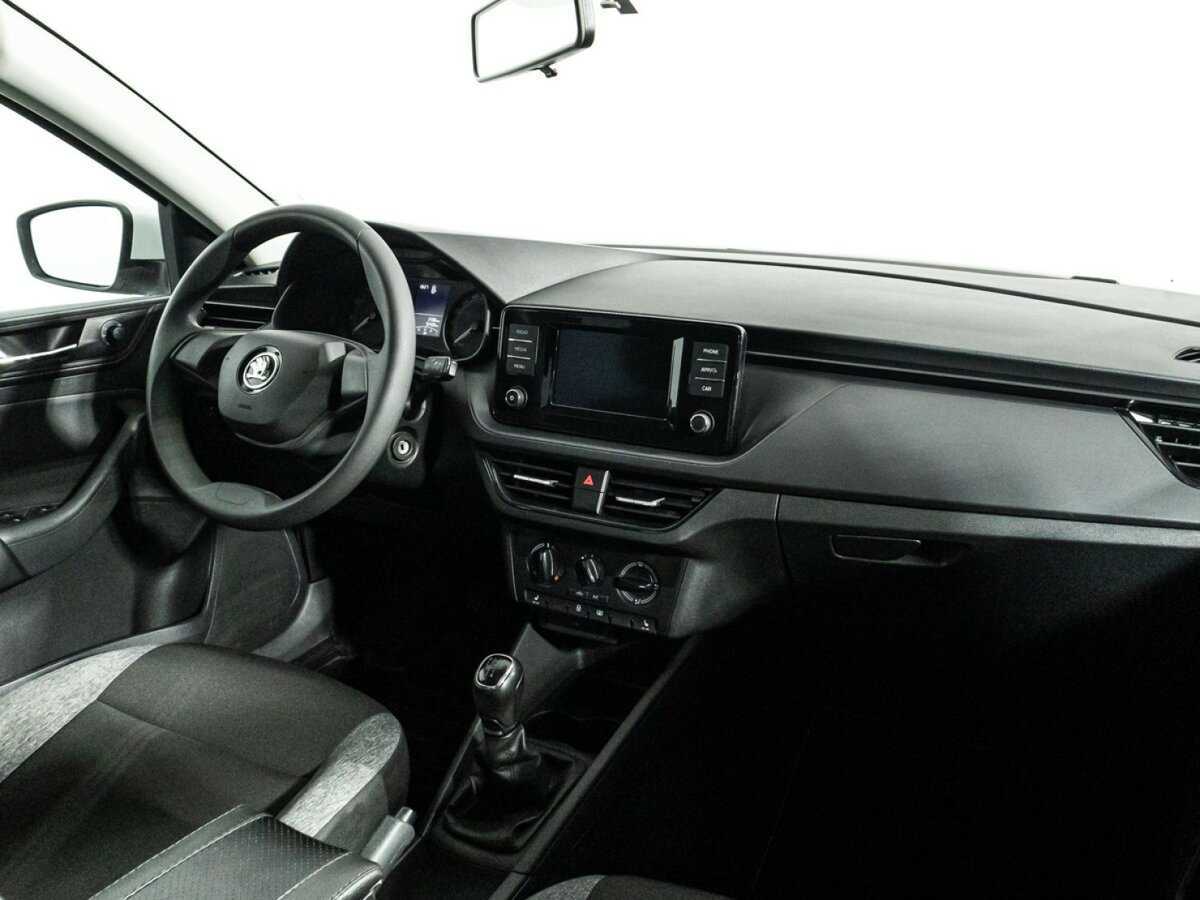 Skoda Rapid с пробегом — 2020 год. Фото: #8