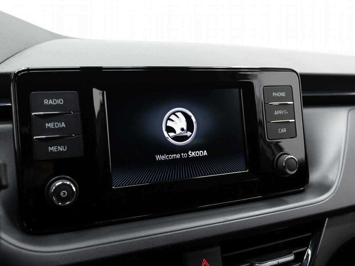 Skoda Rapid с пробегом — 2020 год. Фото: #16
