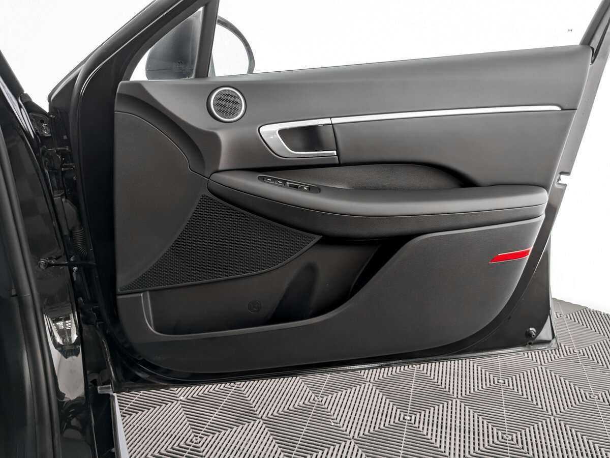 Hyundai Sonata с пробегом — 2020 год. Фото: #23