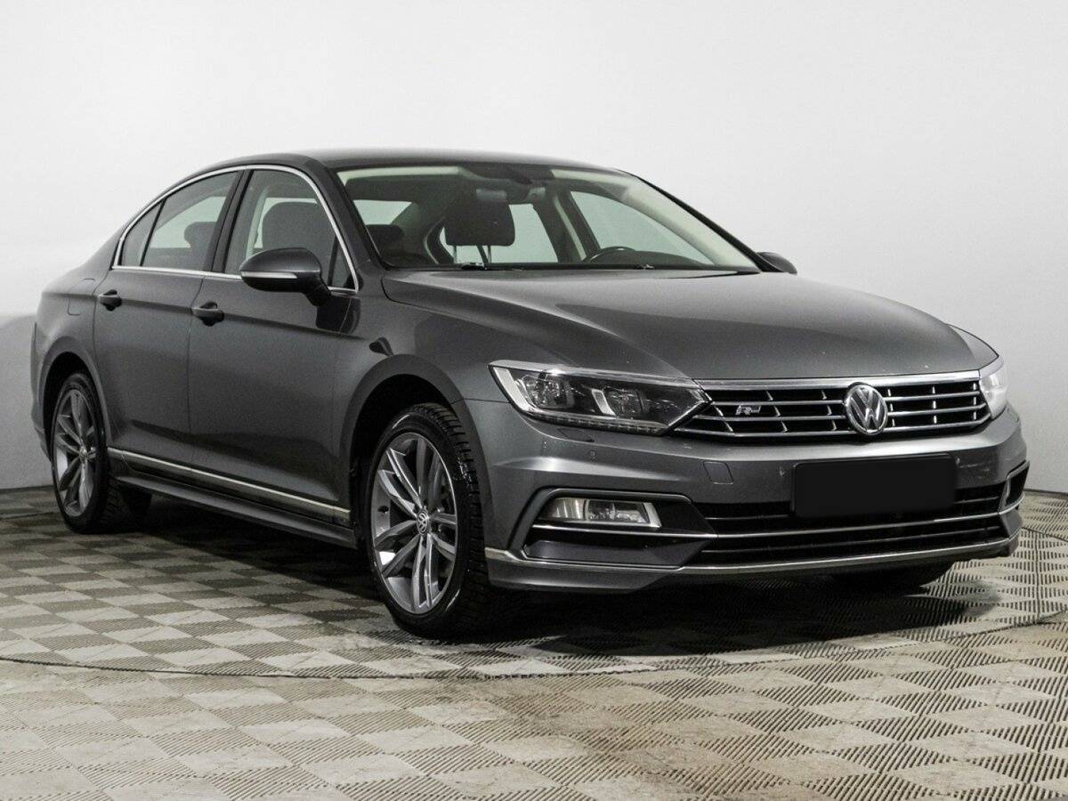 Volkswagen Passat с пробегом — 2017 год. Фото: #2