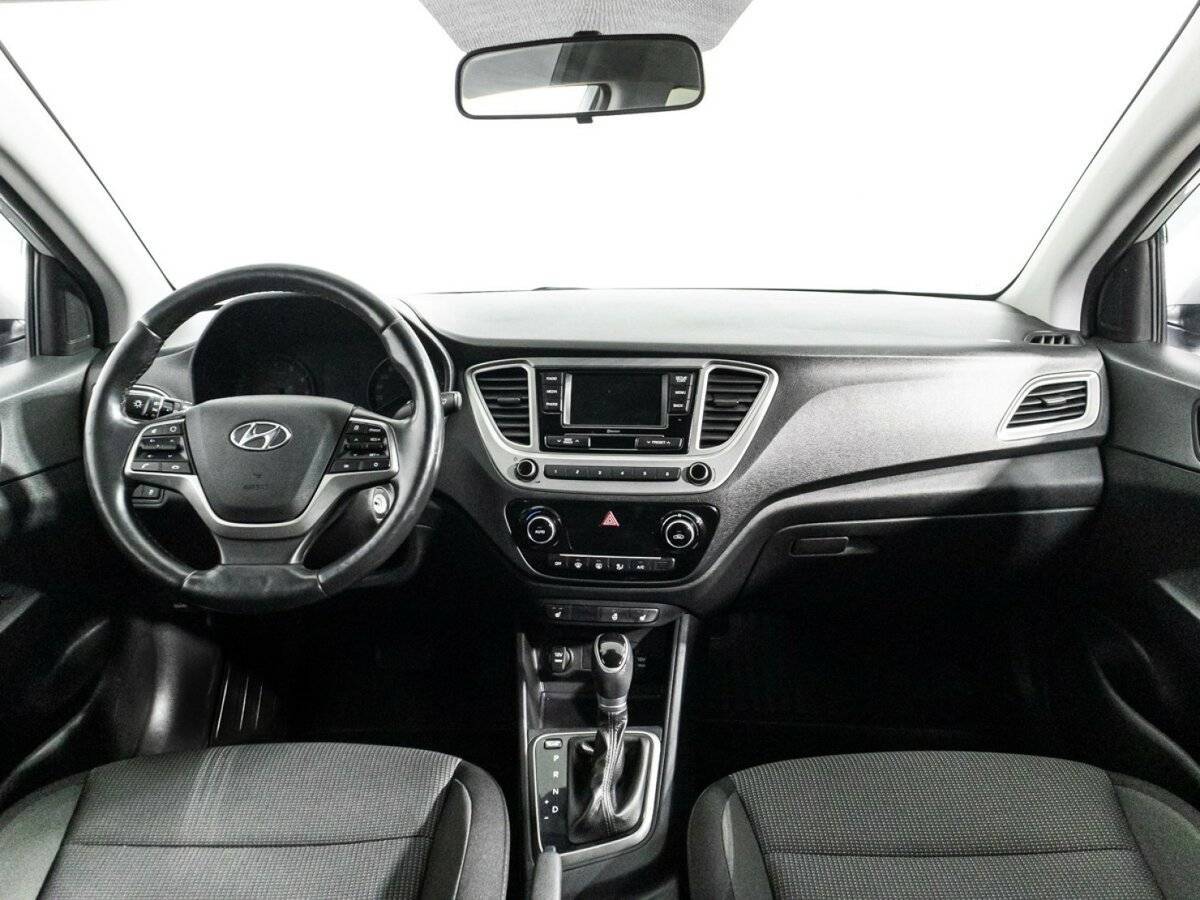 Hyundai Solaris с пробегом — 2019 год. Фото: #12