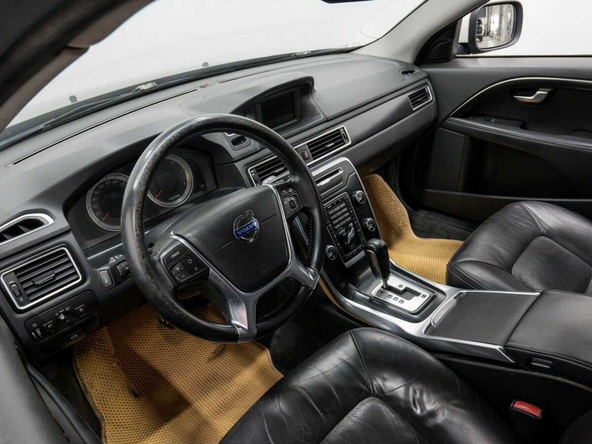 Volvo XC70 с пробегом — 2012 год. Фото: #12