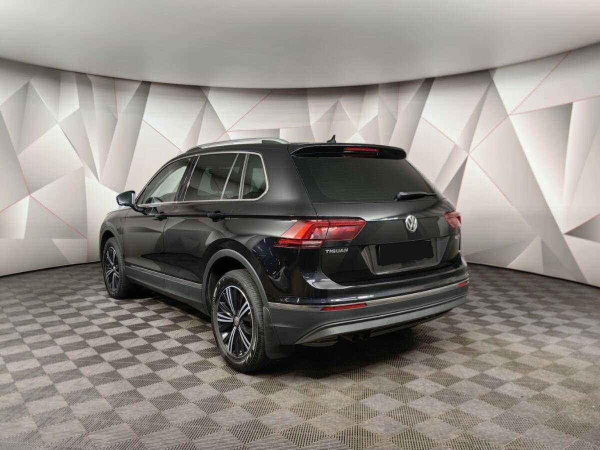 Volkswagen Tiguan с пробегом — 2018 год. Фото: #3