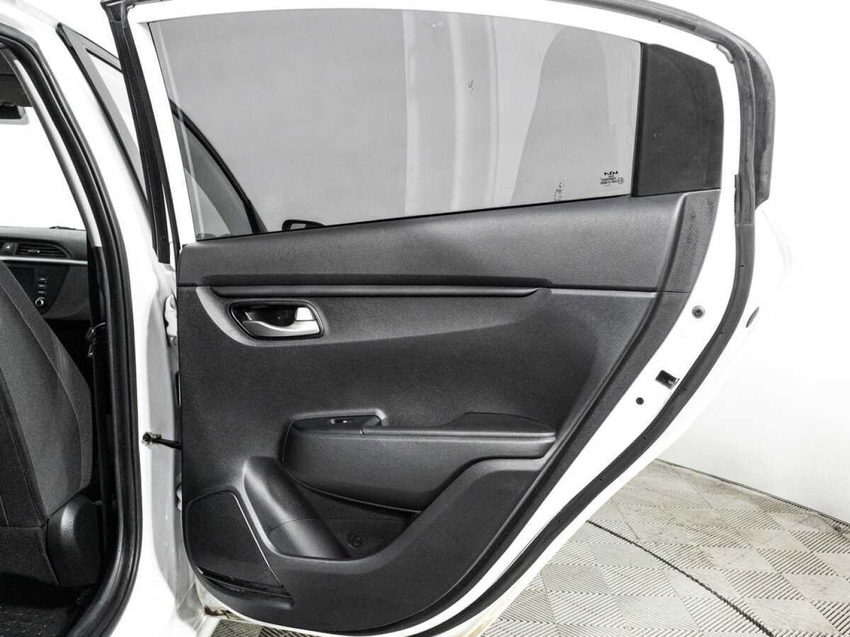 Kia Rio с пробегом — 2021 год. Фото: #26