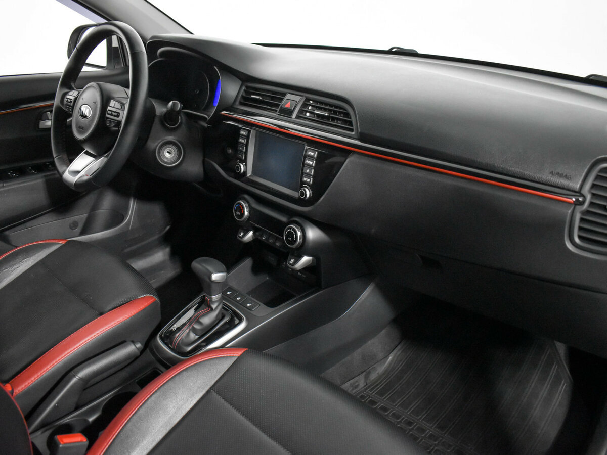 Kia Rio с пробегом — 2020 год. Фото: #11