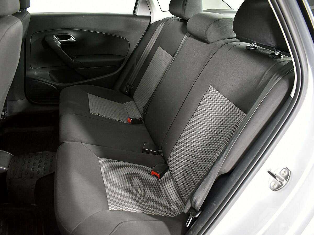 Volkswagen Polo с пробегом — 2014 год. Фото: #6