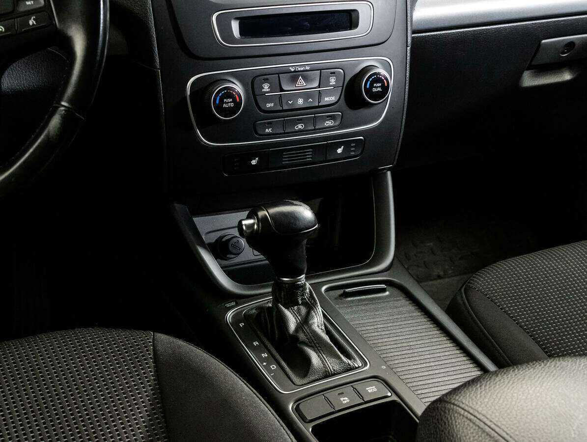 Kia Sorento с пробегом — 2014 год. Фото: #13