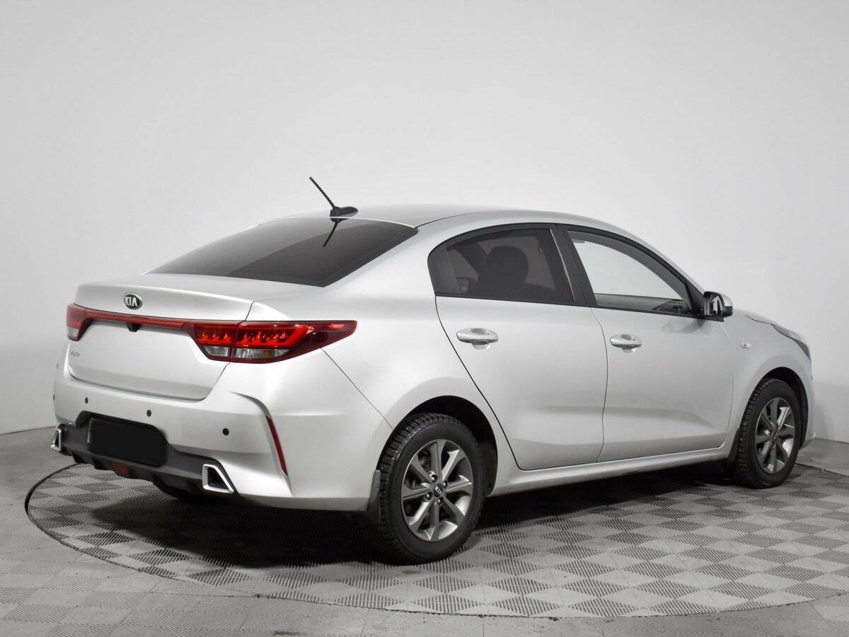 Kia Rio с пробегом — 2020 год. Фото: #4