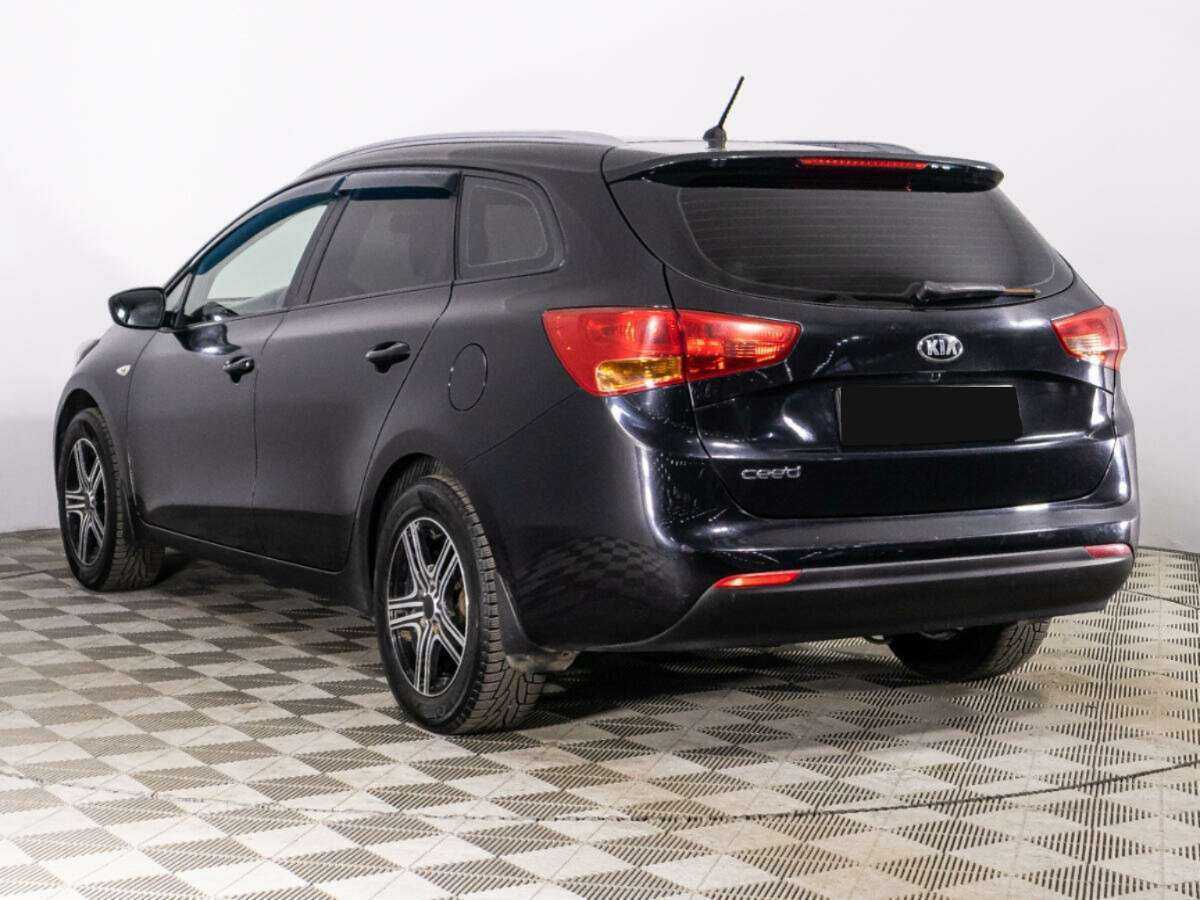 Kia Ceed с пробегом — 2012 год. Фото: #6