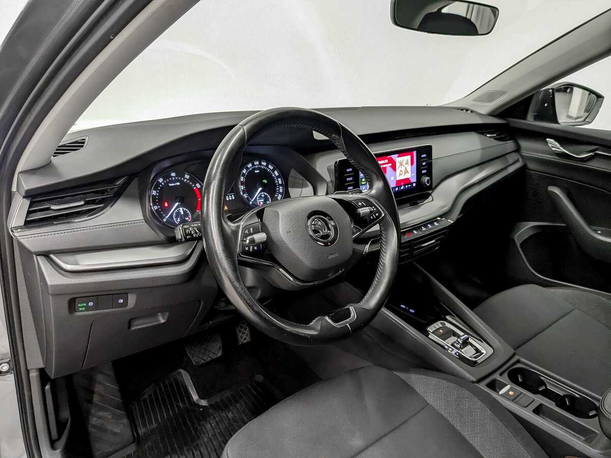 Skoda Octavia с пробегом — 2021 год. Фото: #15