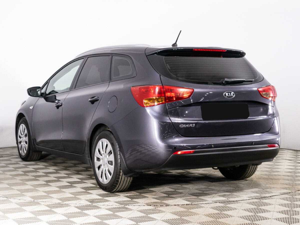 Kia Ceed с пробегом — 2013 год. Фото: #6