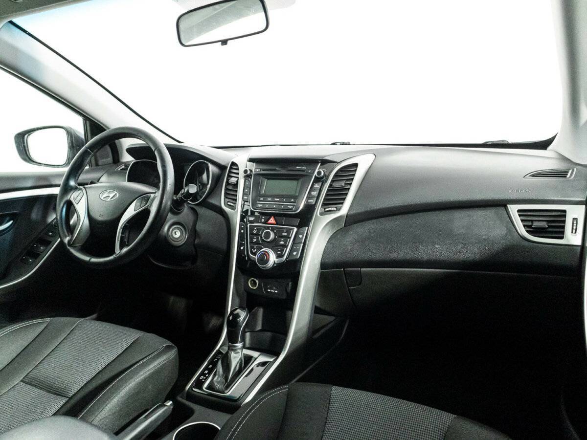 Hyundai i30 с пробегом — 2012 год. Фото: #8