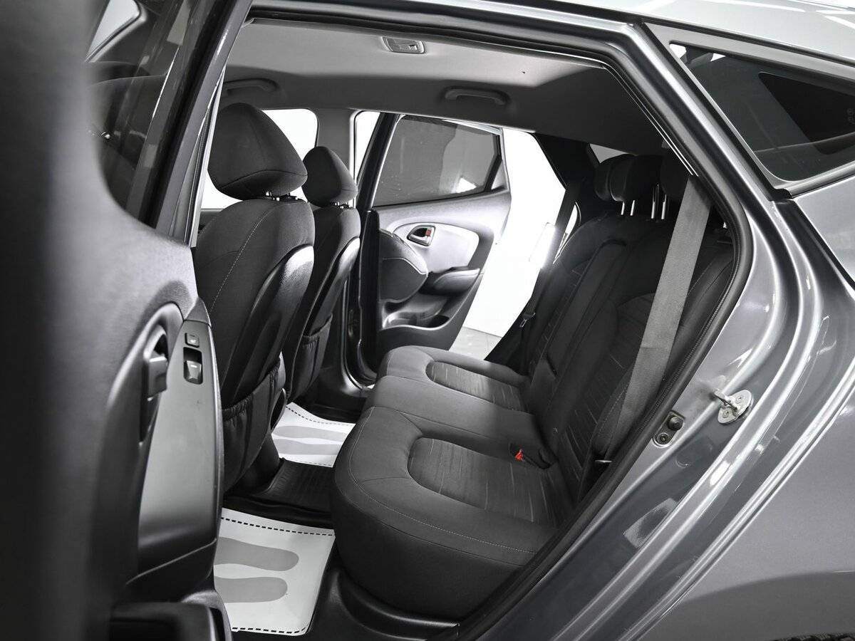 Hyundai ix35 с пробегом — 2014 год. Фото: #13